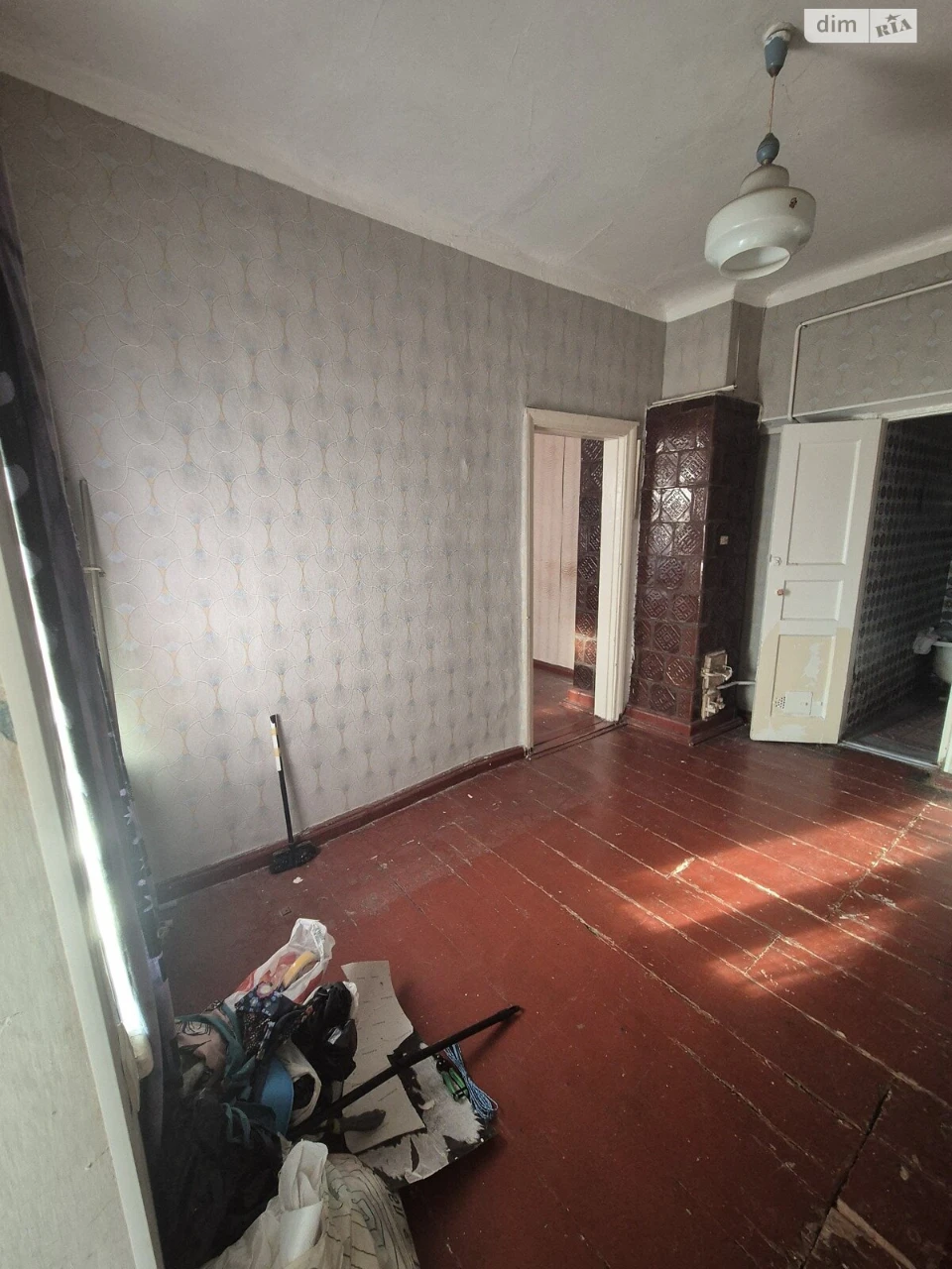 Sale Apartment Hall. Train Station