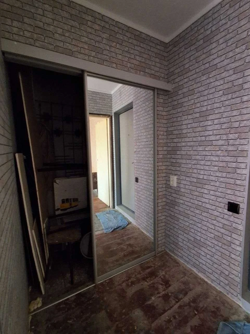 1-bedroom apartment for sale, Communal Market