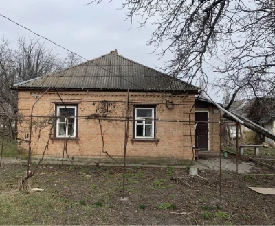 Land for sale: 12 acres, 68 sq m house.