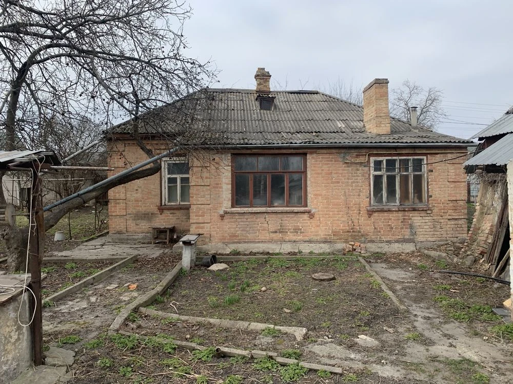 Land for sale: 12 acres, 68 sq m house.
