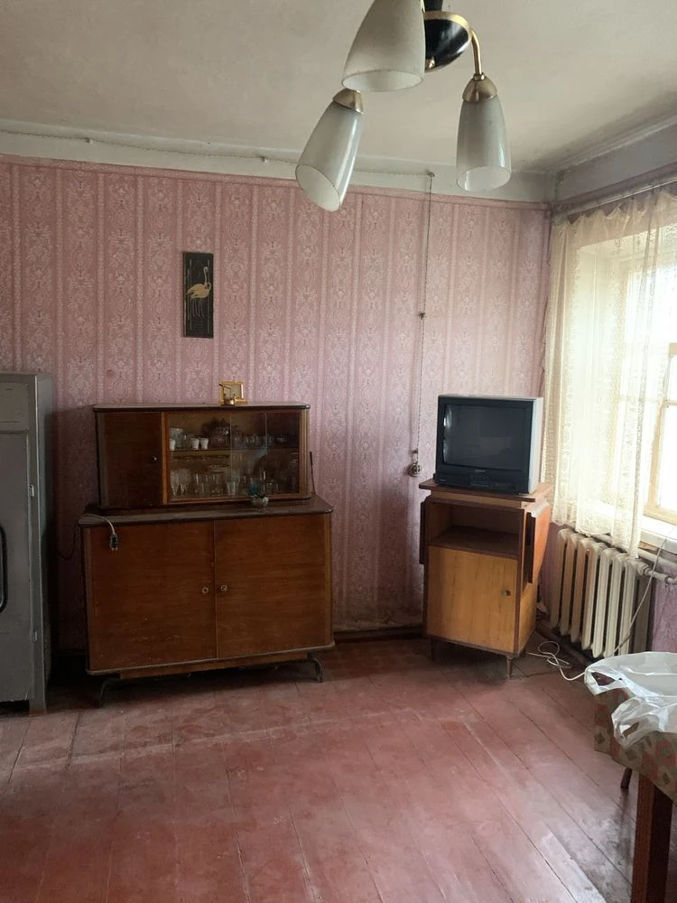 Land for sale: 12 acres, 68 sq m house.