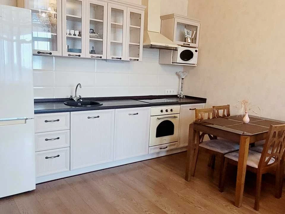 Apartment. Metropolitan Vasyl Lipkivsky Street, Kyiv