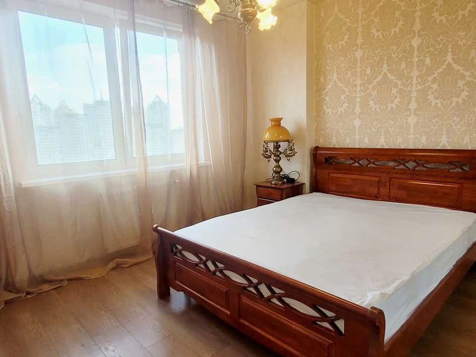 Apartment. Metropolitan Vasyl Lipkivsky Street, Kyiv