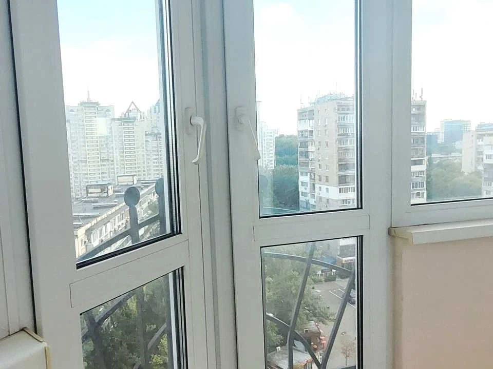 Apartment. Metropolitan Vasyl Lipkivsky Street, Kyiv
