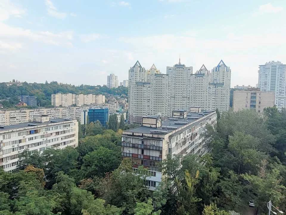 Apartment. Metropolitan Vasyl Lipkivsky Street, Kyiv