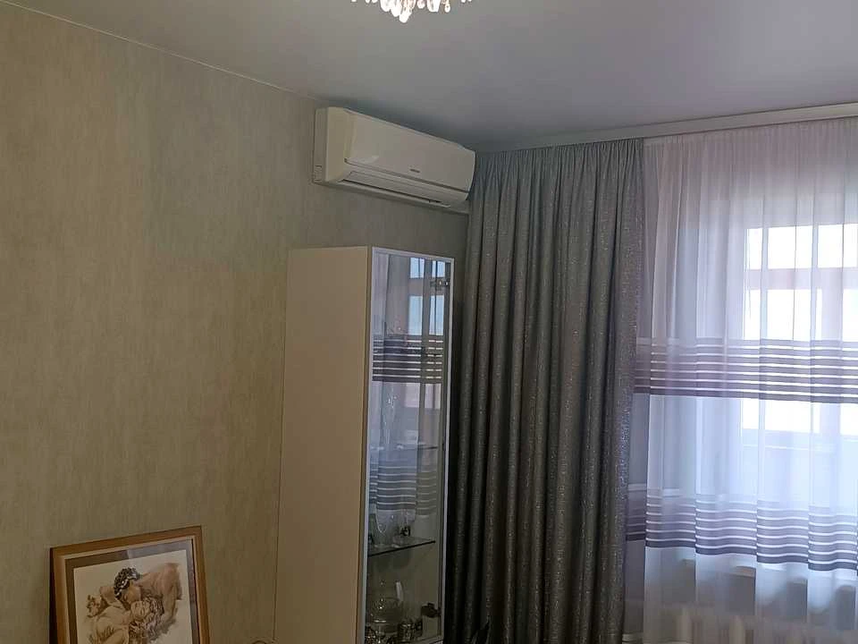Apartment. Dragomannova Street, Kyiv