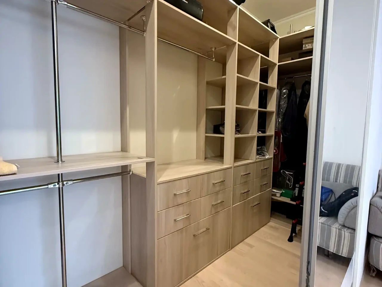 Rent 1-bedroom apartment 56 sq m on 5th floor