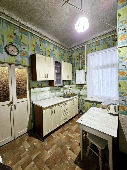 Продаж 2х.кімнатної квартири.Центр.