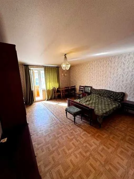 Selling 1-bedroom apartment 47 sq.m. on Akhsarova, near Alekseevskaya metro