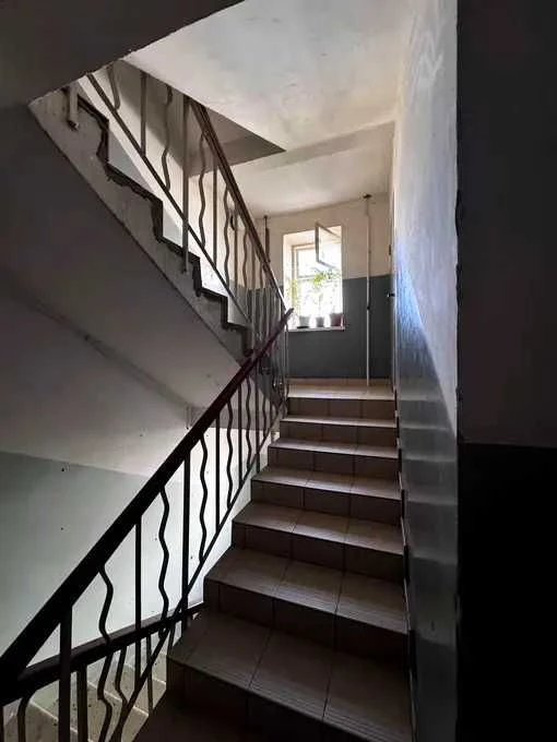 Selling 1-bedroom apartment 47 sq.m. on Akhsarova, near Alekseevskaya metro