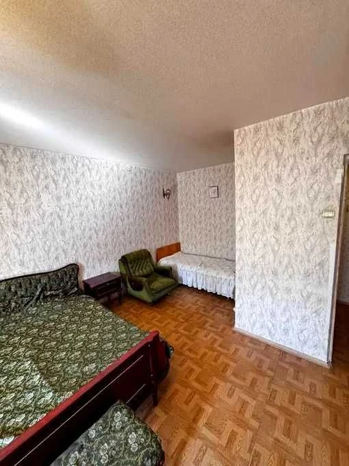 Selling 1-bedroom apartment 47 sq.m. on Akhsarova, near Alekseevskaya metro