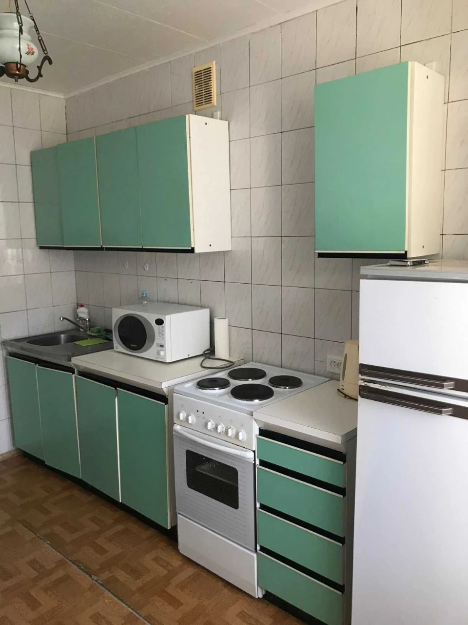 Selling 1-bedroom apartment 47 sq.m. on Akhsarova, near Alekseevskaya metro