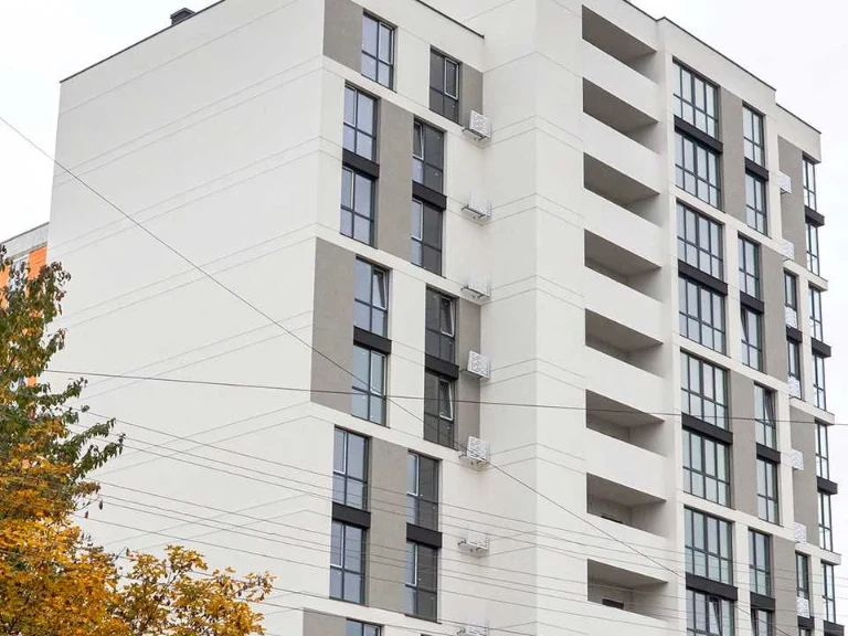 Apartment. Ivano-Frankivsk, Hnatia Hotkevych st.