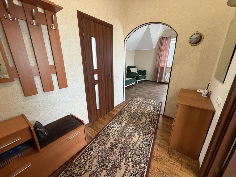 Sale of a 1-room apartment with its own heating in the center!