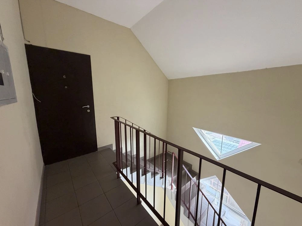 Sale of a 1-room apartment with its own heating in the center!