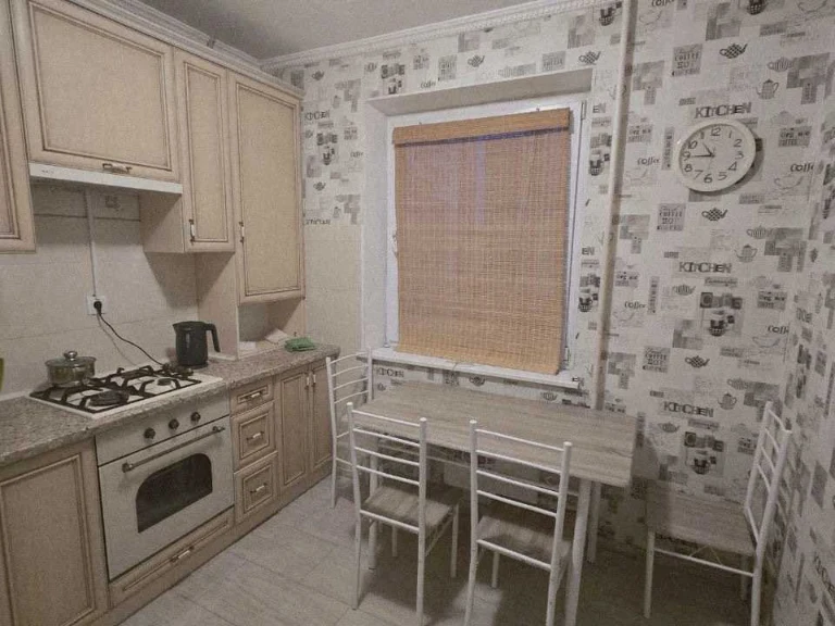 Квартира. Киев, улица Ревуцкого