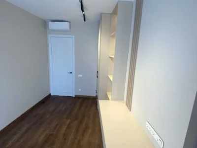 Apartment. Buslovska st.