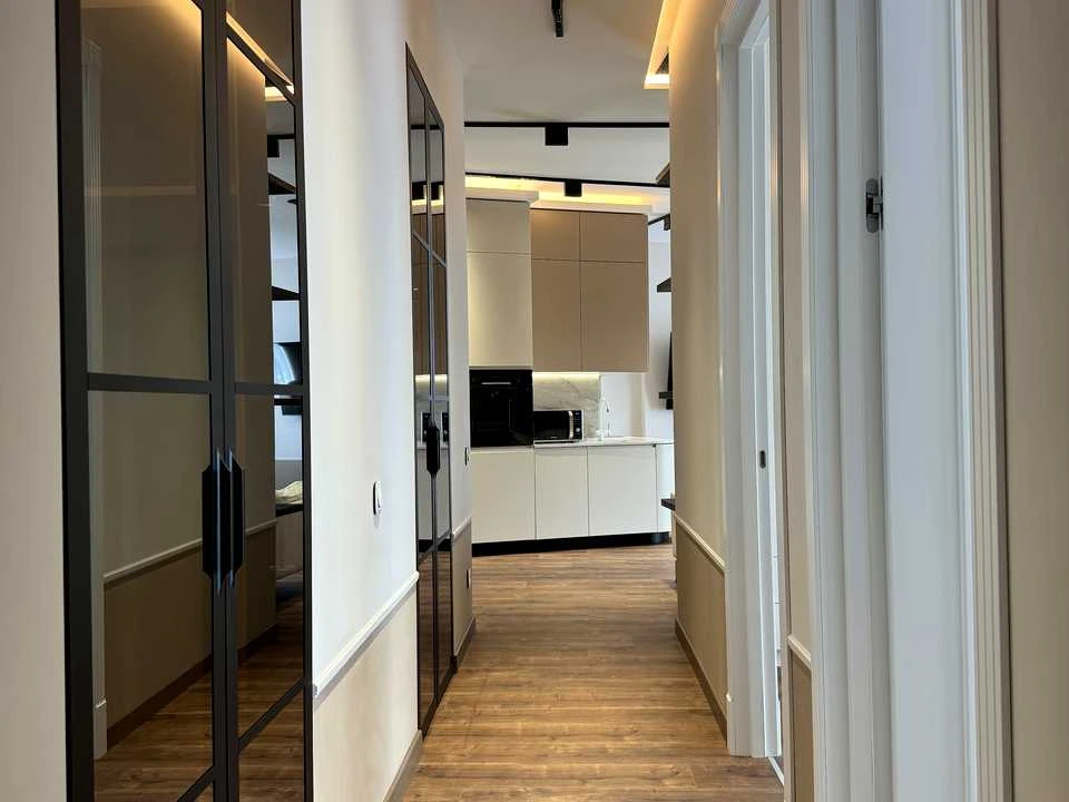 Apartment. Buslovska st.