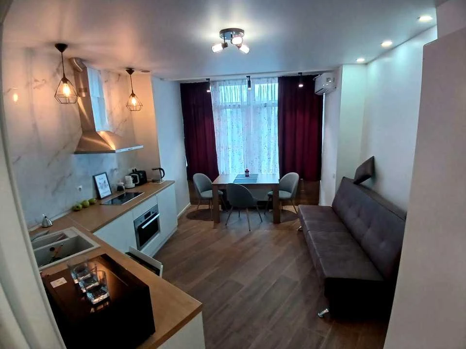 Apartment. Novopol'ova st., Kyiv