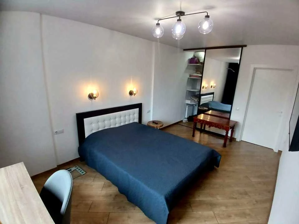 Apartment. Novopol'ova st., Kyiv