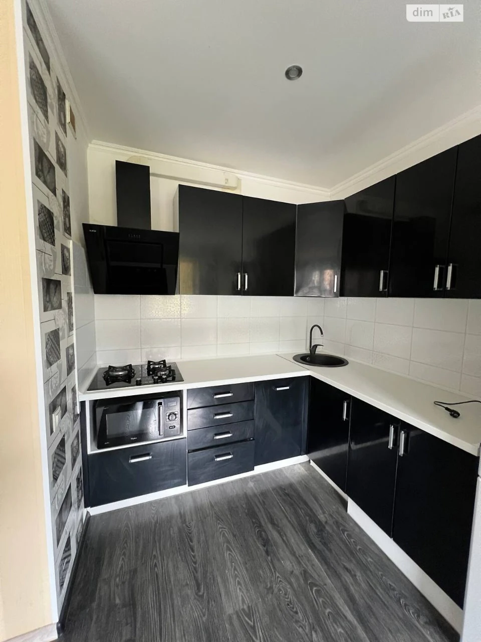 Long-Term Rental Apartment Feophania