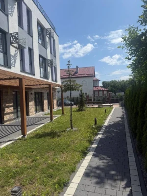 Sale of a 2-room apartment with a private patio in ЖК Інжир вул Брю