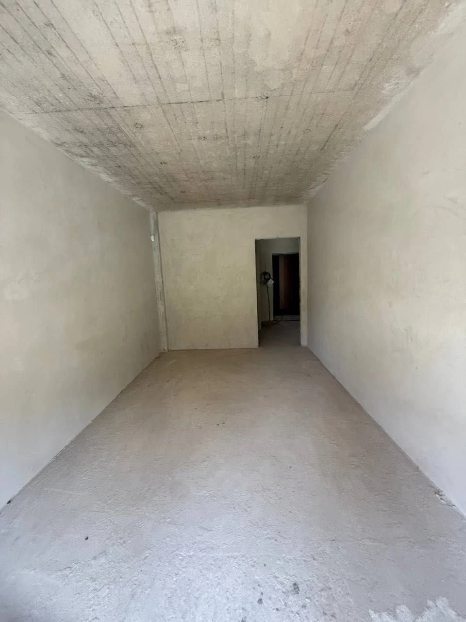 Sale of a 2-room apartment with a private patio in ЖК Інжир вул Брю