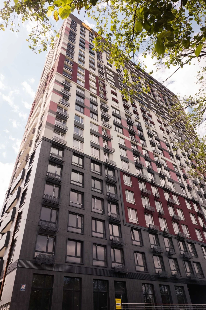 Продається 2-кімнатна квартира 60 м² в Позняках! Чудовий варіант для сім'ї: парки, зручне розташування
