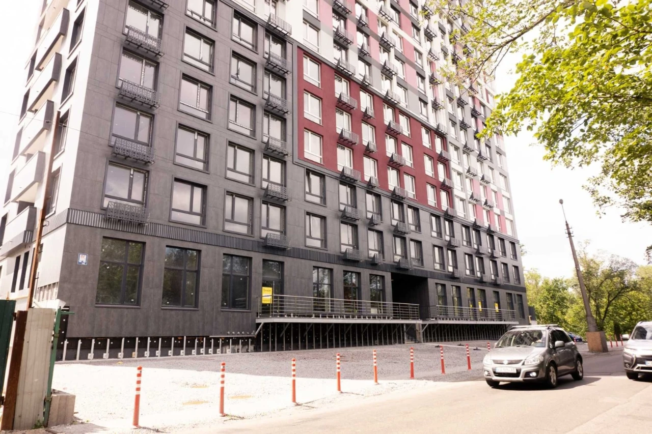 Продається 2-кімнатна квартира 60 м² в Позняках! Чудовий варіант для сім'ї: парки, зручне розташування