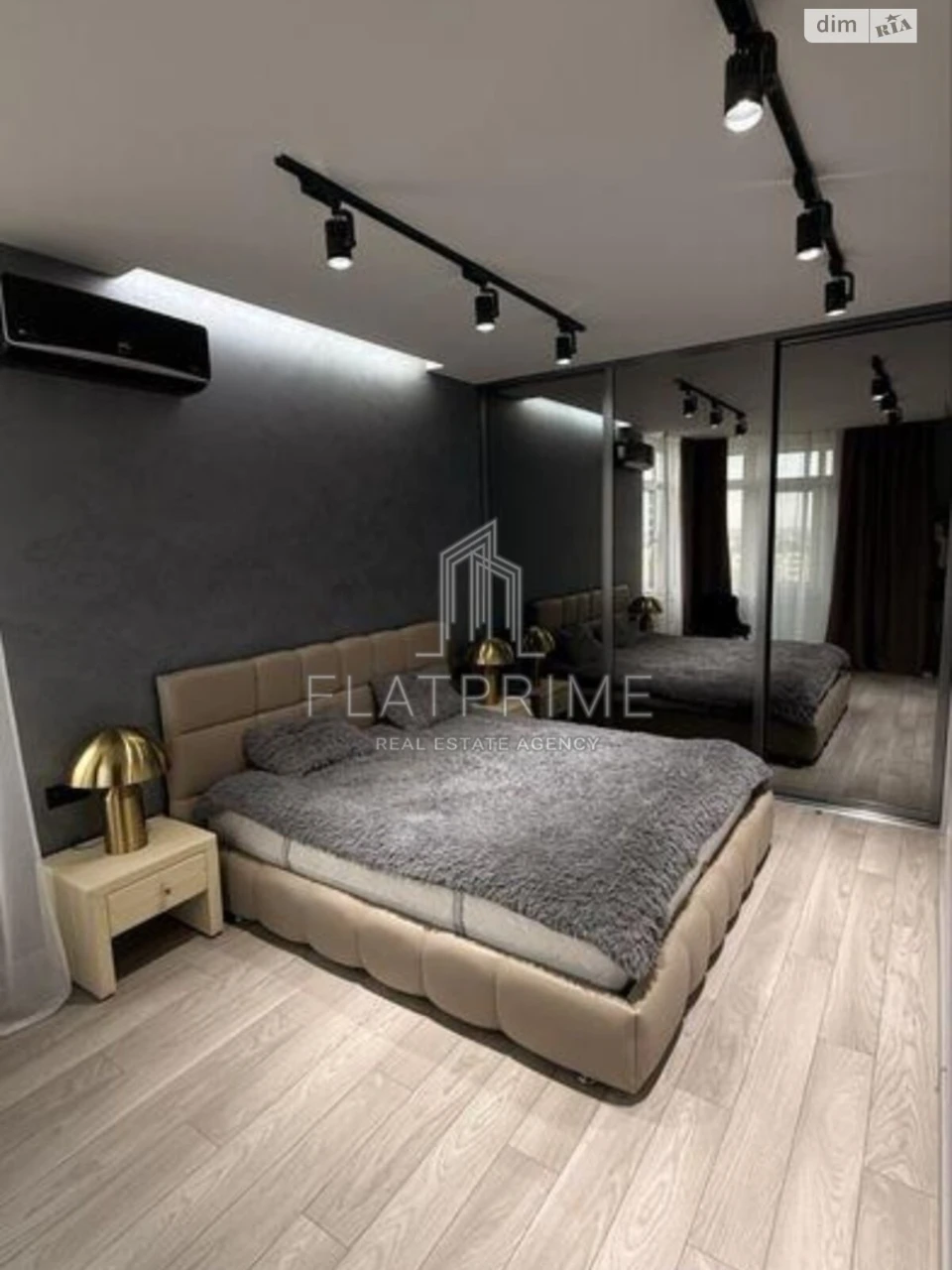 Flat for Sale