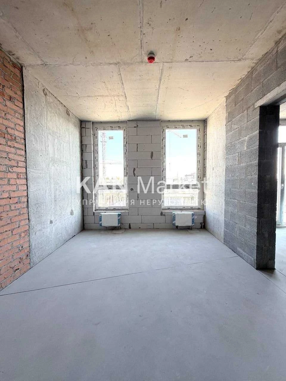 Продаж 2к квартири 63,3 м² з великим відкритим балконом у Фа