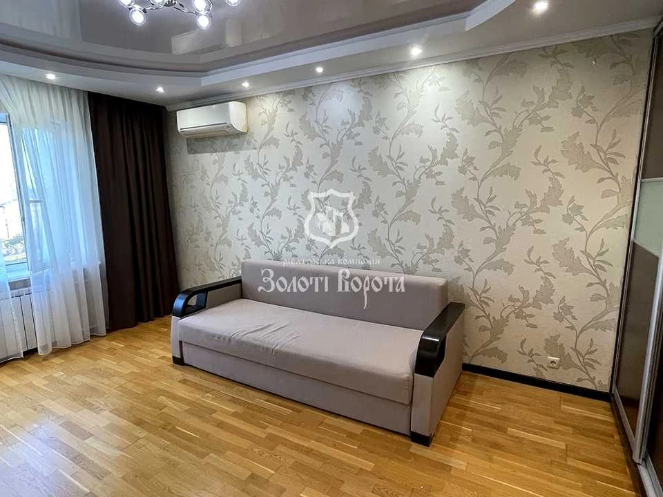 Apartment. Onore de Balzac Street, Kyiv