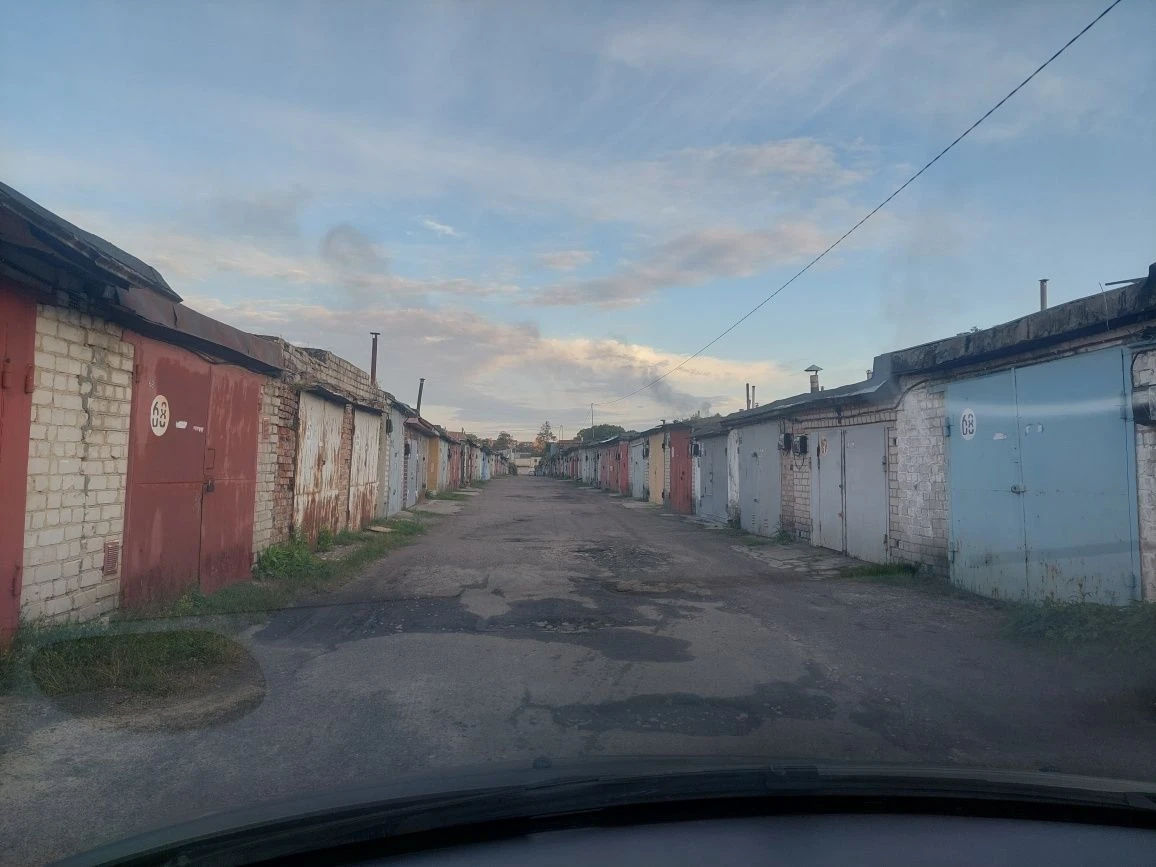 For Sale: Garage - AutoMobilist