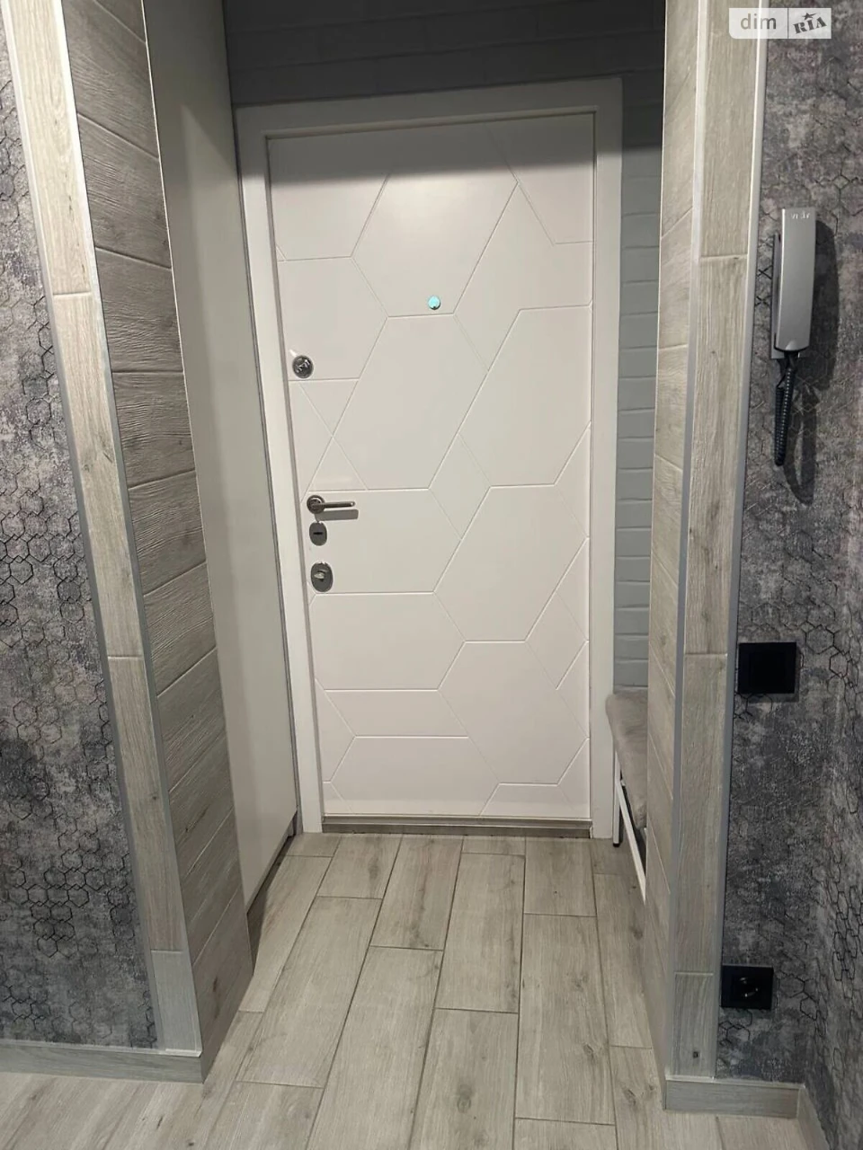 Apartment for Sale - Zarychnyi