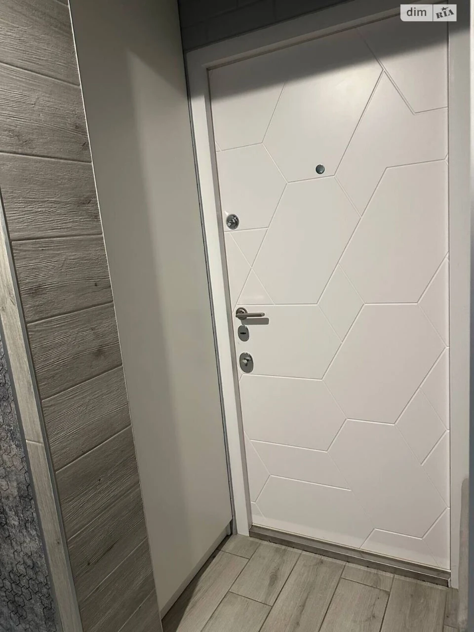 Apartment for Sale - Zarychnyi