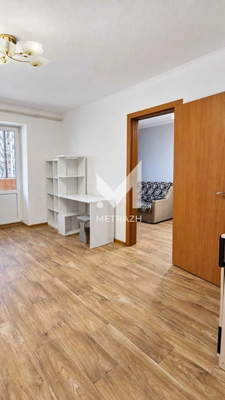 93778 | Продам реальную 2 ком. квартиру | возле метро 23 Авг