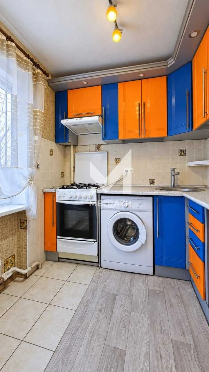 93778 | Продам реальную 2 ком. квартиру | возле метро 23 Авг