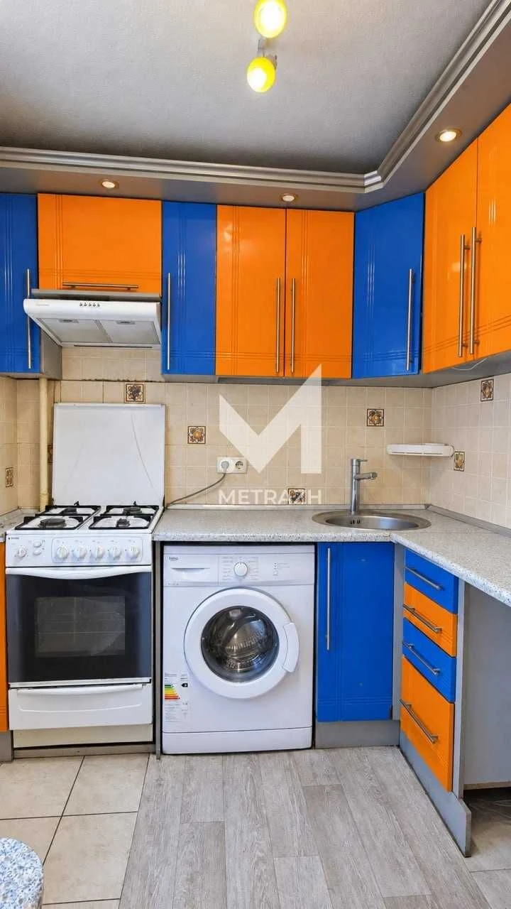 93778 | Продам реальную 2 ком. квартиру | возле метро 23 Авг