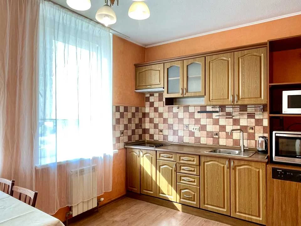 Apartment. Zdolbunivska Street, Kyiv