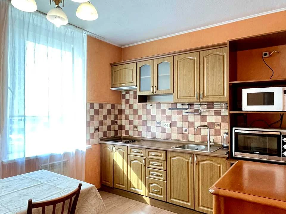 Apartment. Zdolbunivska Street, Kyiv