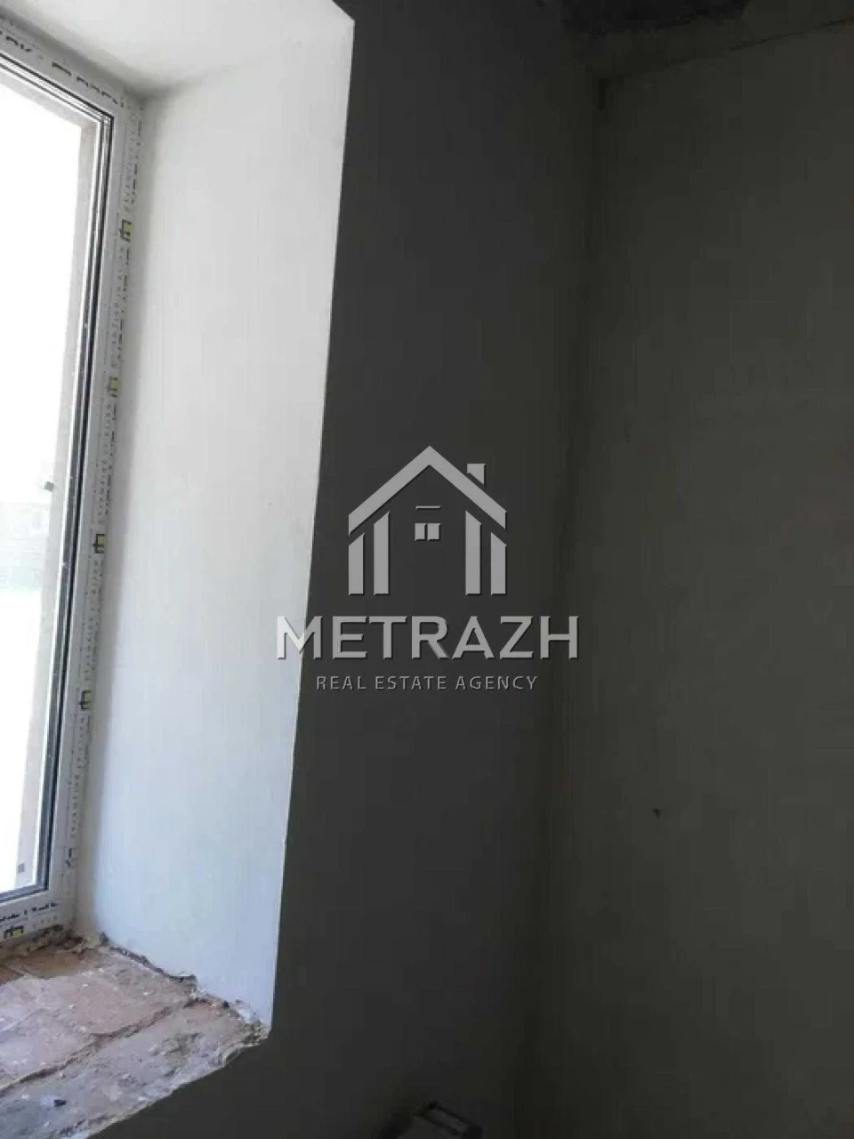 Продаж 1-кімн квартири з Коморою у ЖК «Кришталеві Джерела» /