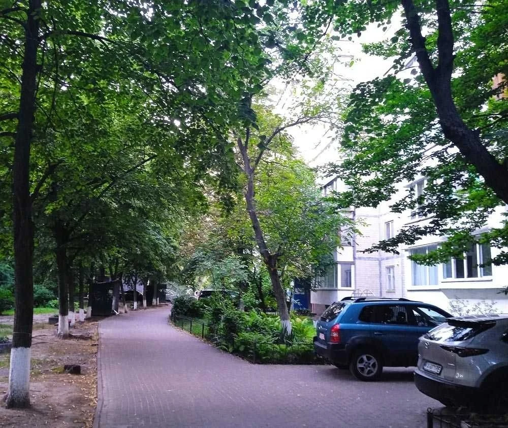 Продаж. ВЛАСНИК. 3к квартира 72м2 пр. Берестейський 127 Свят