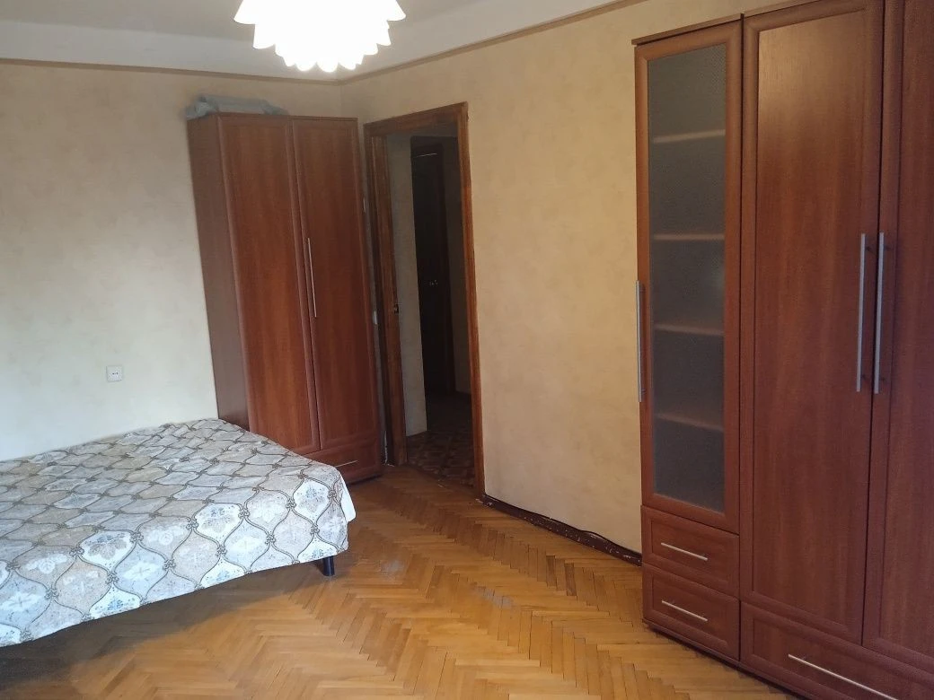 Продаж. ВЛАСНИК. 3к квартира 72м2 пр. Берестейський 127 Свят