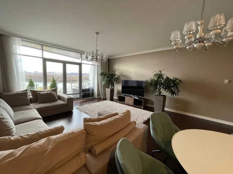 Вид на Дніпро! Унікальна 3-кімнатна квартира 118 м2 в ЖК "Riviera Riverside"