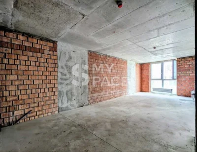 Однокімнатна квартира 63 м² в ЖК «Русанівська Гавань» - перший поверх