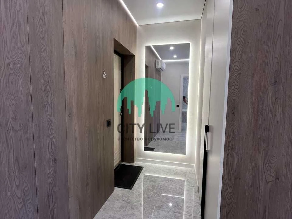 Apartment. Ivano-Frankivsk, National Guard Street