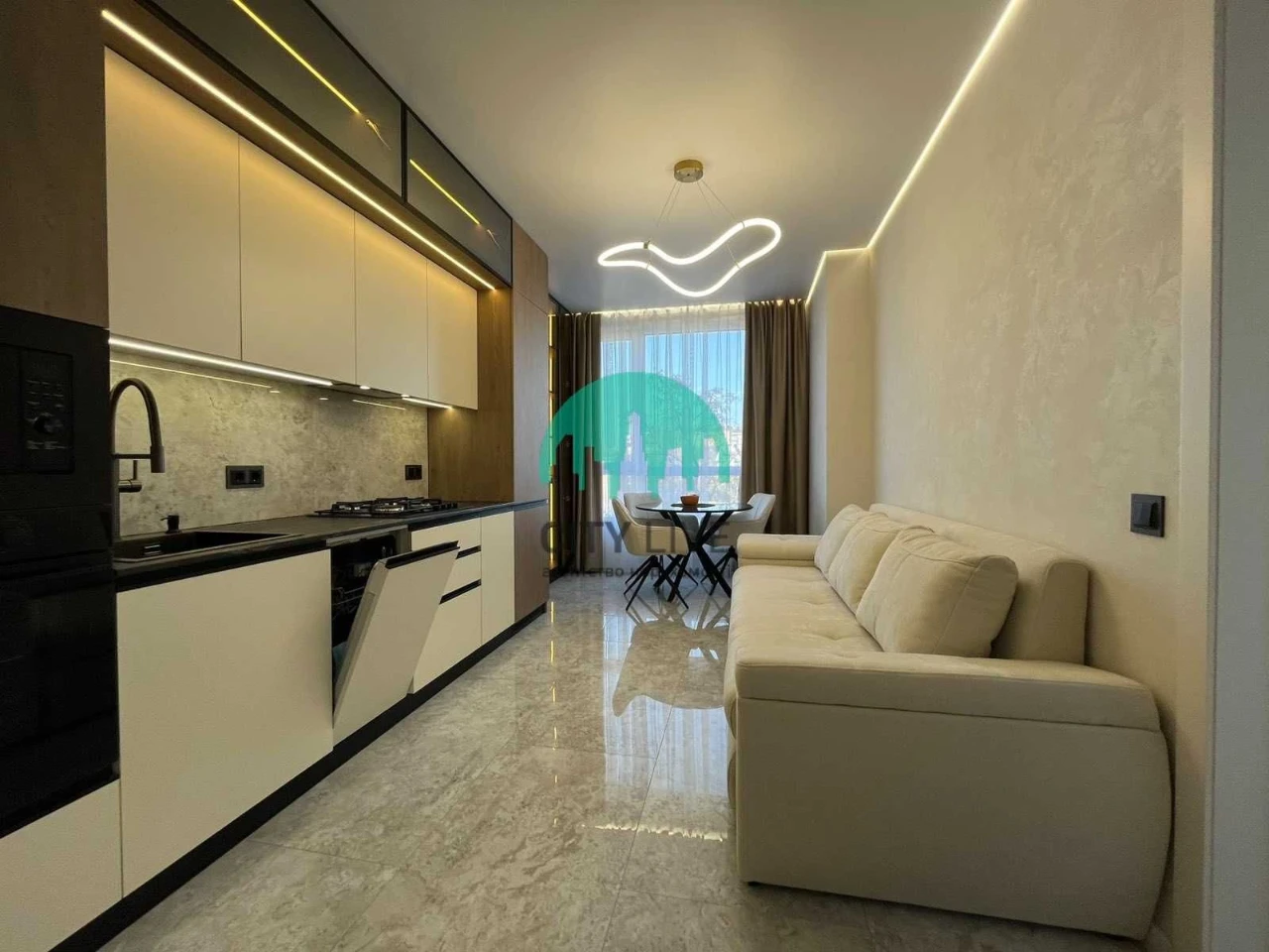Stylish 1-bedroom apartment with designer renovation and panoramic views