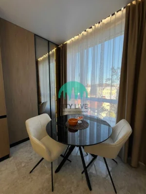 Stylish 1-bedroom apartment with designer renovation and panoramic views