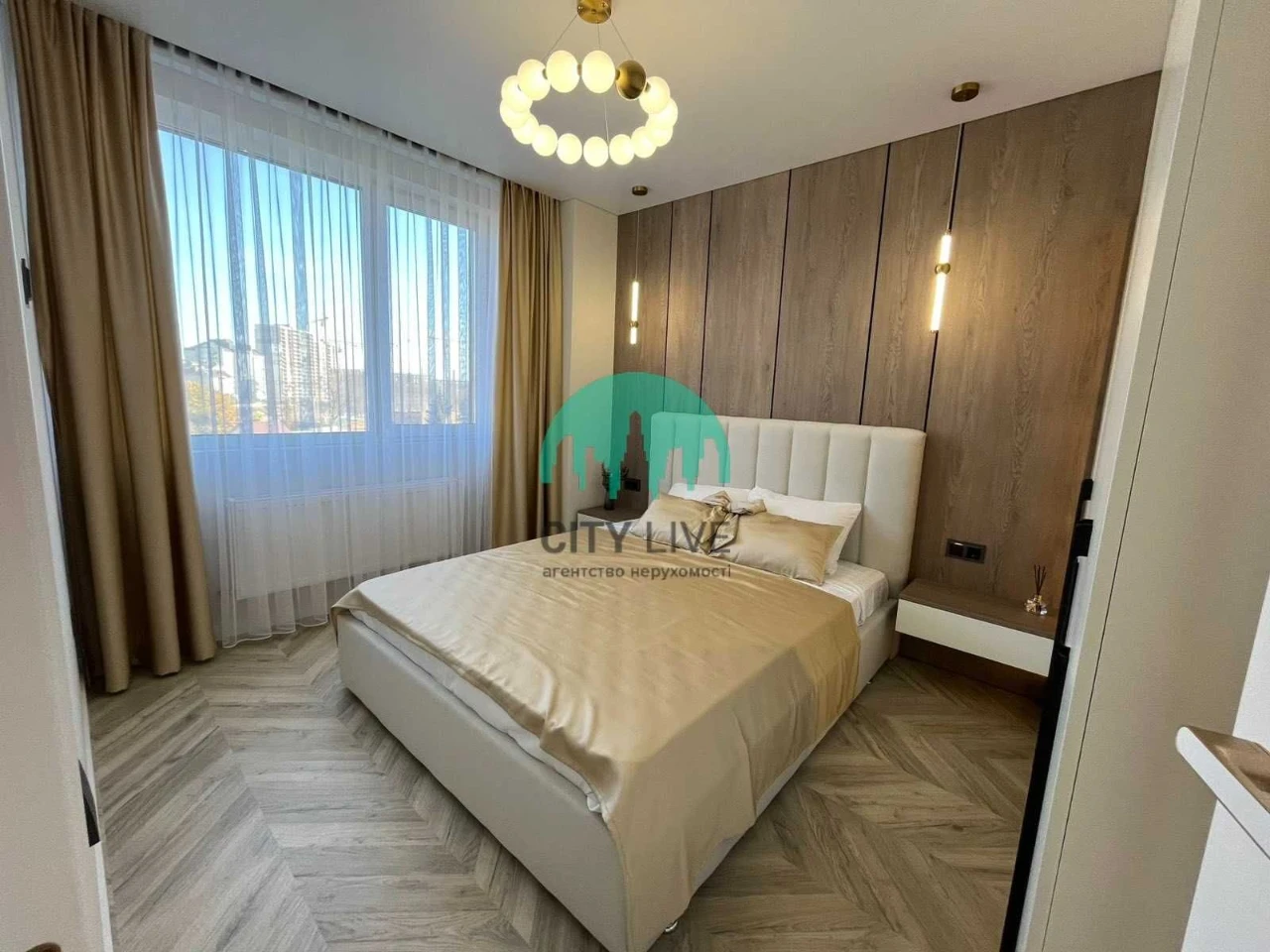 Stylish 1-bedroom apartment with designer renovation and panoramic views