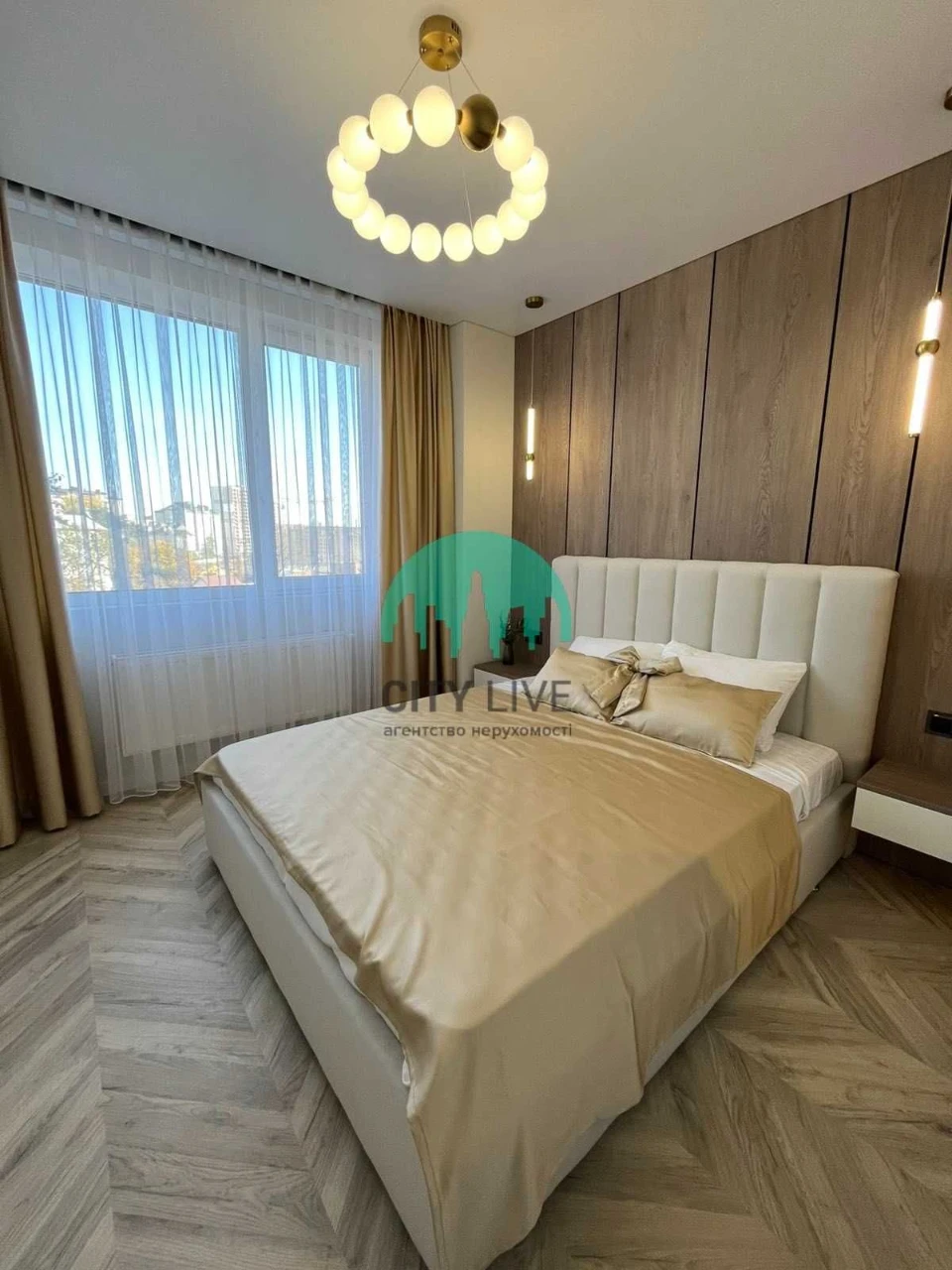 Stylish 1-bedroom apartment with designer renovation and panoramic views